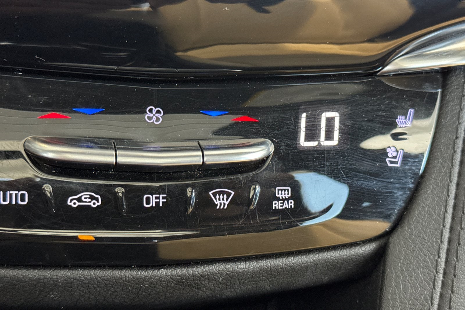 Vehicle image 31 of 53