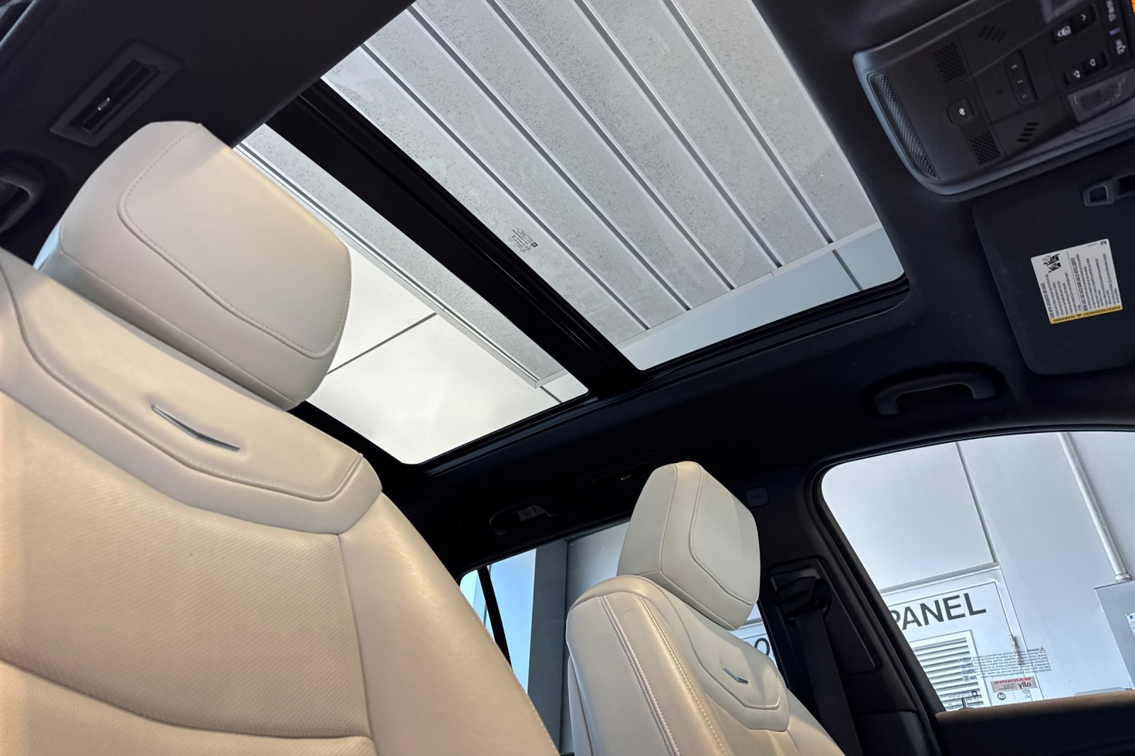 Vehicle image 21 of 53