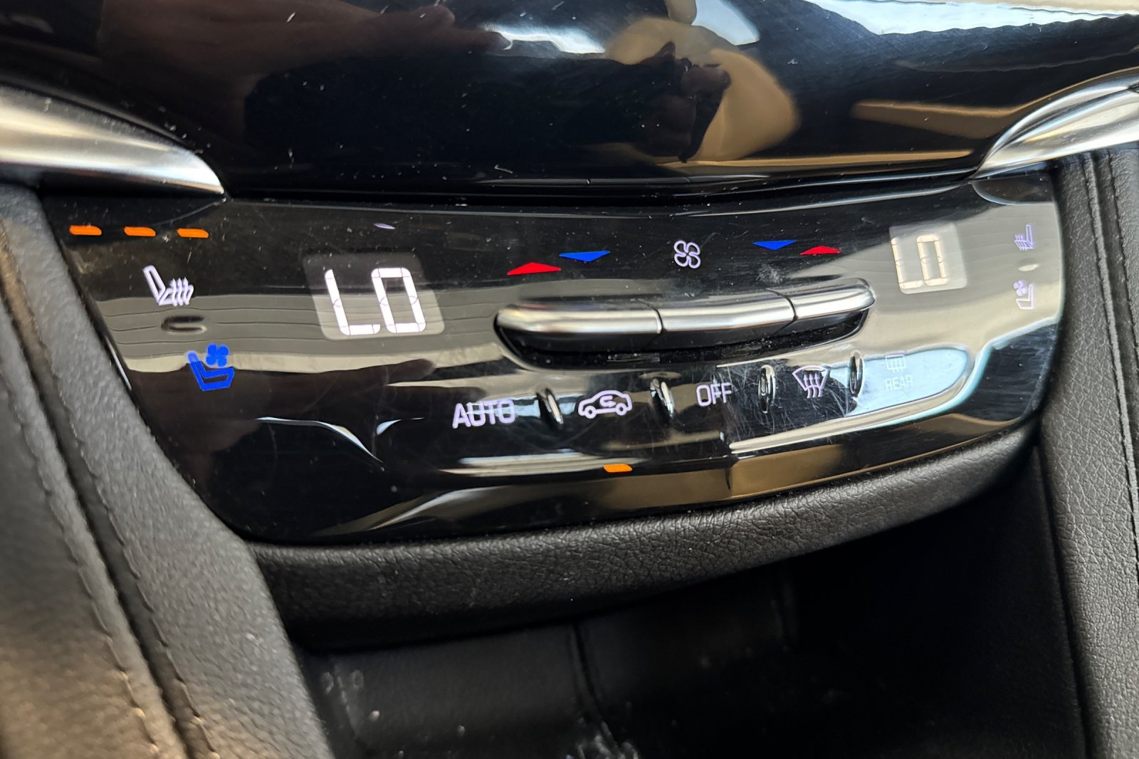 Vehicle image 29 of 53