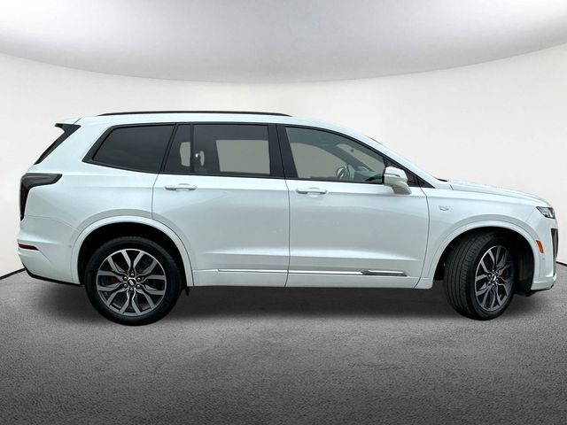 Vehicle image 5 of 38