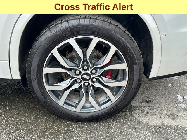 Vehicle image 9 of 38