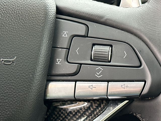 Vehicle image 33 of 38