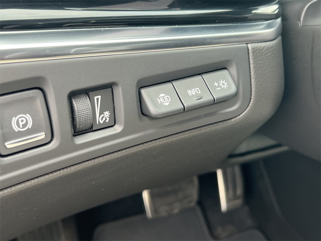 Vehicle image 20 of 41