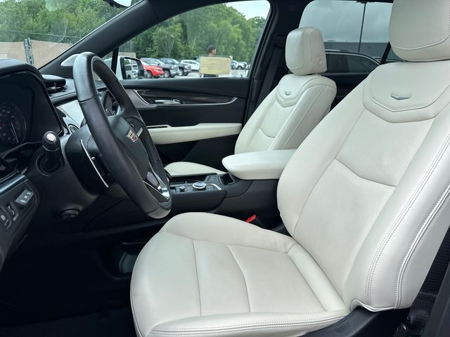 Vehicle image 13 of 38