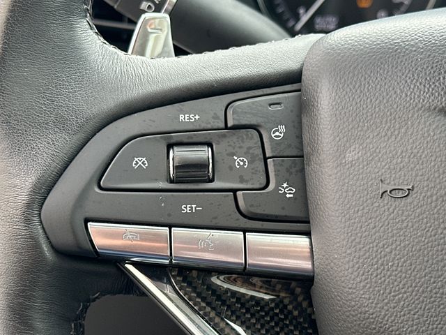 Vehicle image 28 of 38