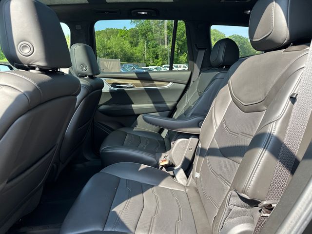 Vehicle image 17 of 38