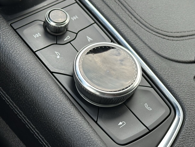 Vehicle image 45 of 50