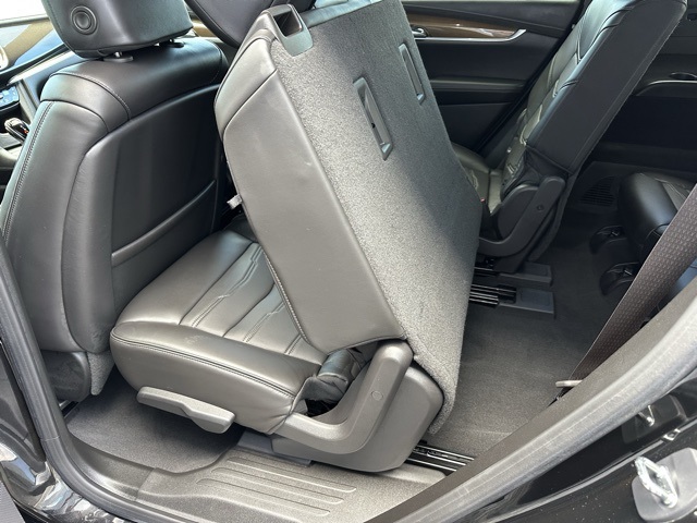 Vehicle image 15 of 50