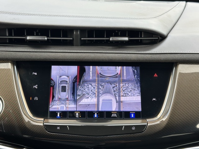 Vehicle image 33 of 50