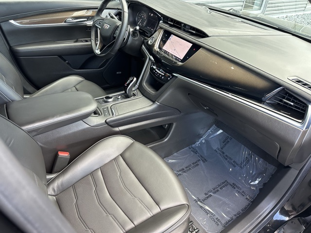 Vehicle image 24 of 50
