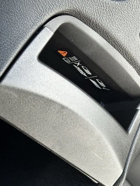 Vehicle image 41 of 50