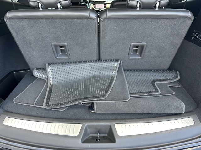 Vehicle image 9 of 50