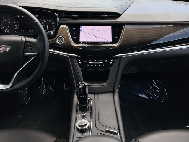Vehicle image 23 of 50