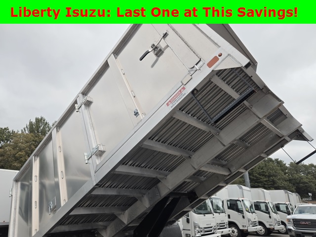 2023 Chevrolet 5500HD LCF Diesel Base Image 6 of 21