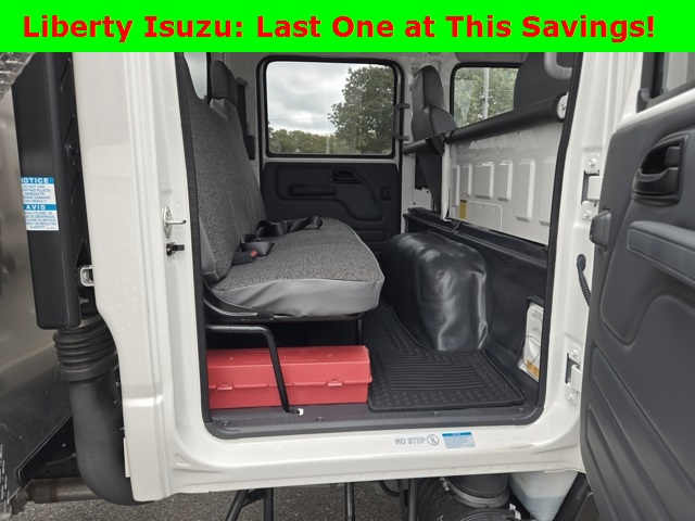 2023 Chevrolet 5500HD LCF Diesel Base Image 7 of 21