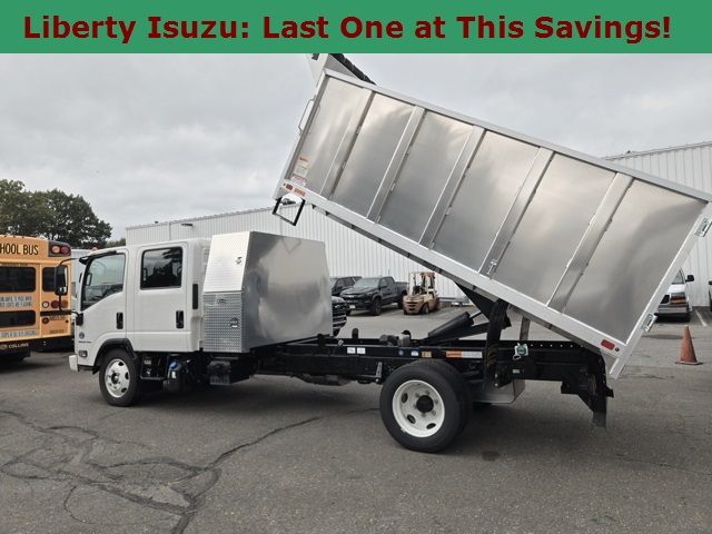 2023 Chevrolet 5500HD LCF Diesel Base Image 2 of 21