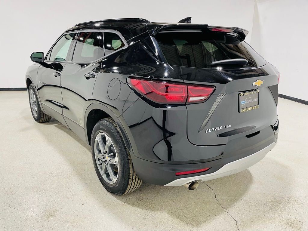 Vehicle image 35 of 103