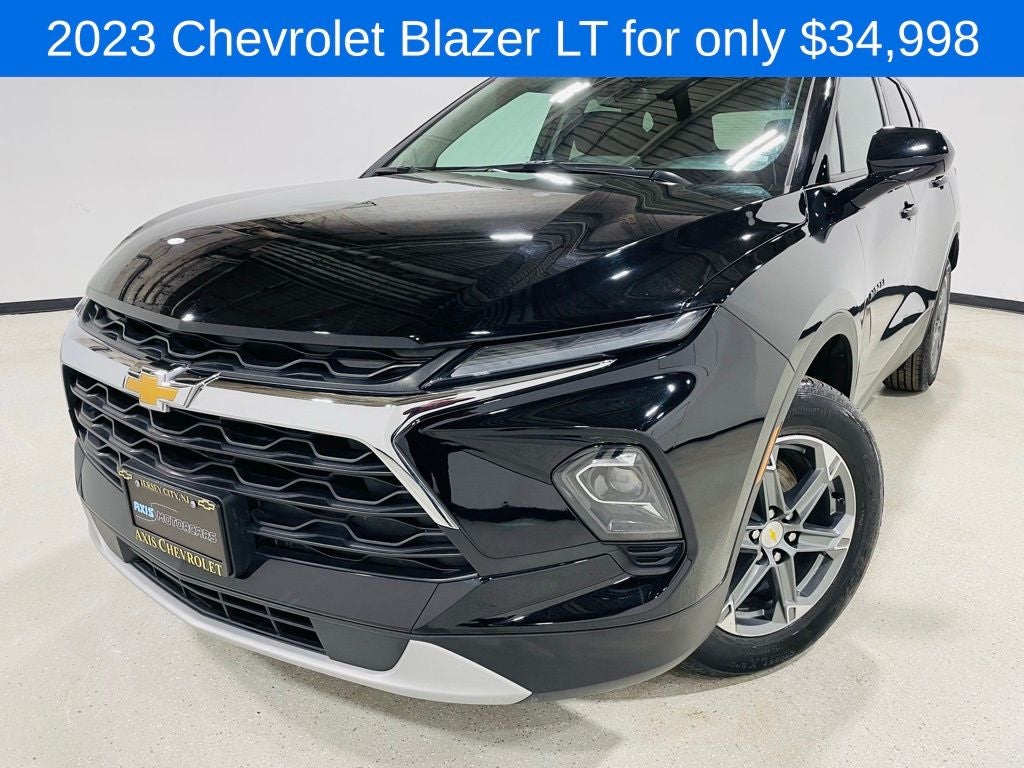Vehicle image 6 of 103