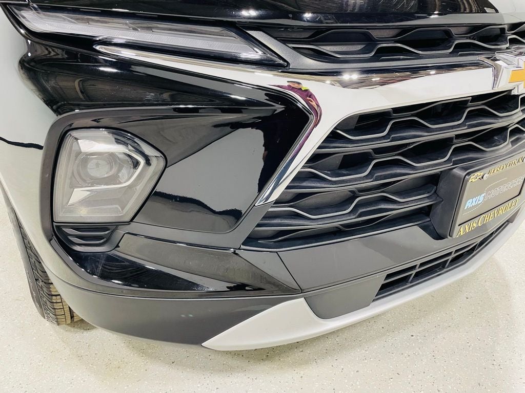 Vehicle image 85 of 103