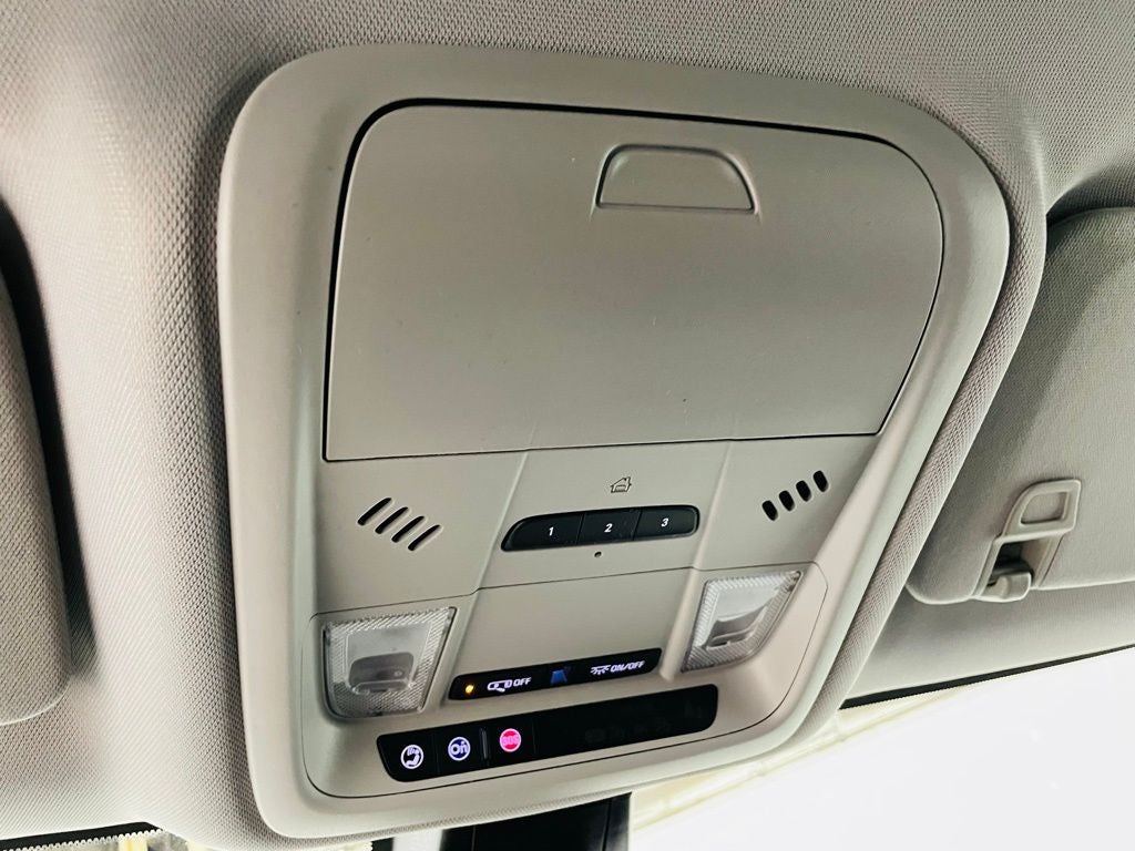 Vehicle image 90 of 103