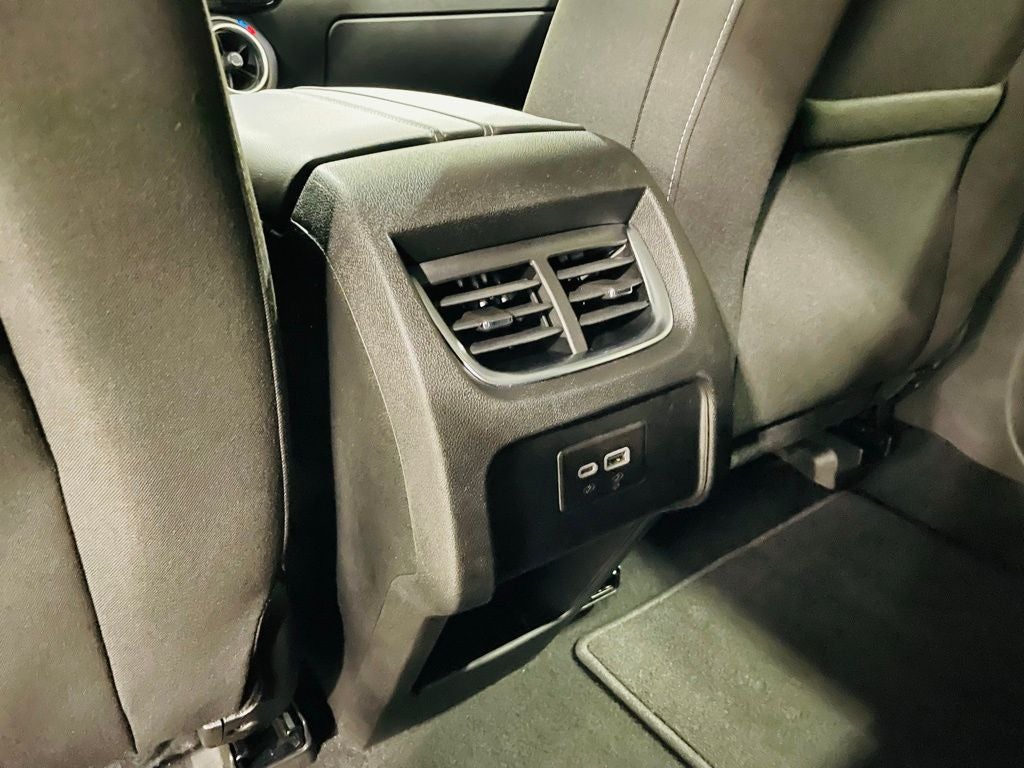 Vehicle image 89 of 103