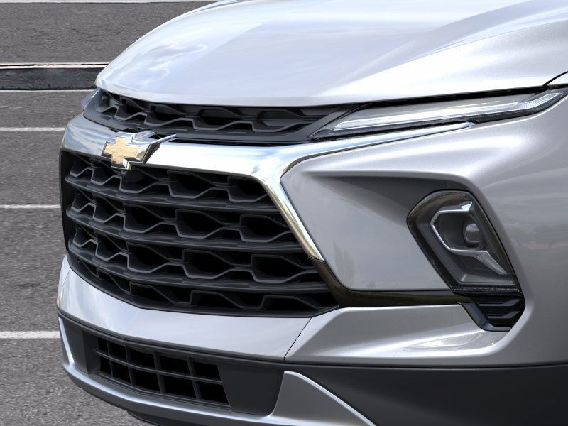 Vehicle image 14 of 28