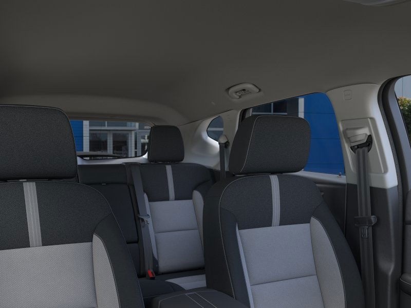 Vehicle image 25 of 28