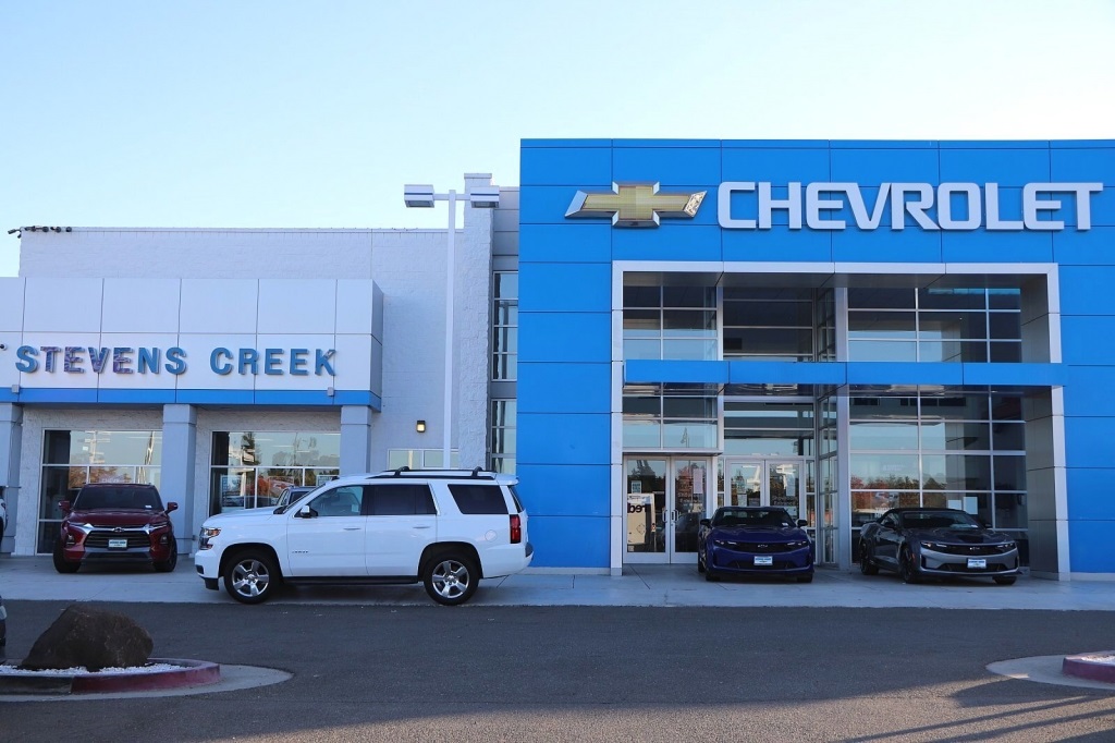 Vehicle image 27 of 28