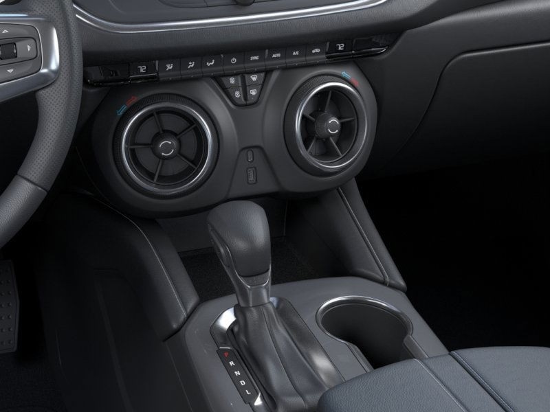 Vehicle image 24 of 28