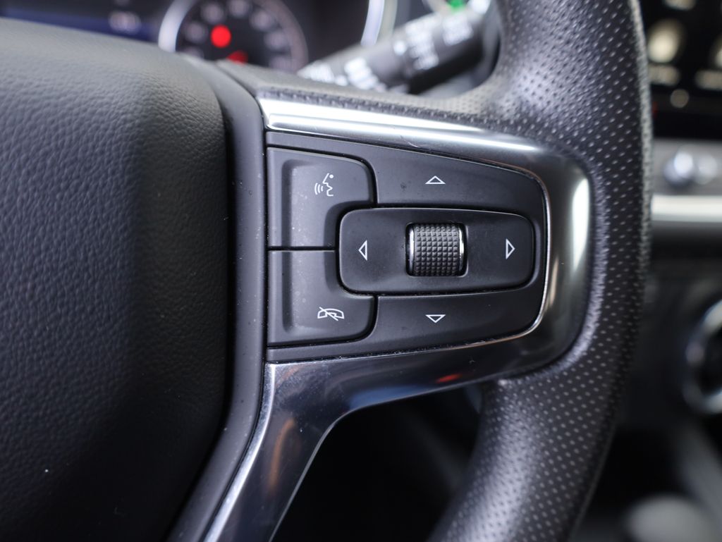 Vehicle image 43 of 44