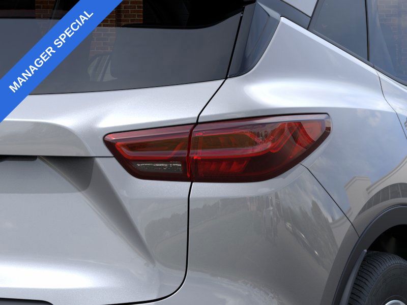 Vehicle image 11 of 24