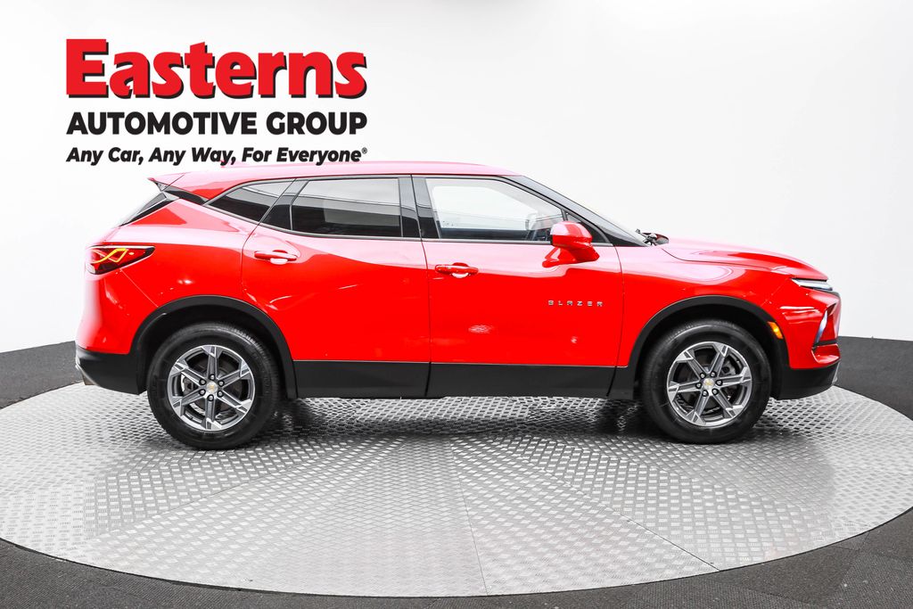 2023 Chevrolet Blazer LT Image 16 of 64