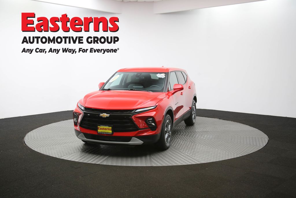2023 Chevrolet Blazer LT Image 3 of 64
