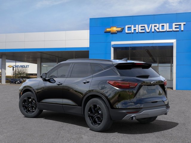 Vehicle image 8 of 24