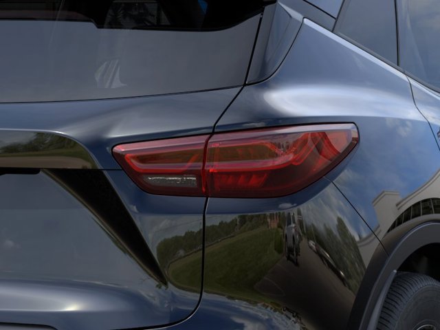 Vehicle image 11 of 24