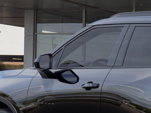 Vehicle image 12 of 24
