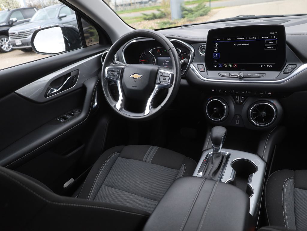 Vehicle image 15 of 43