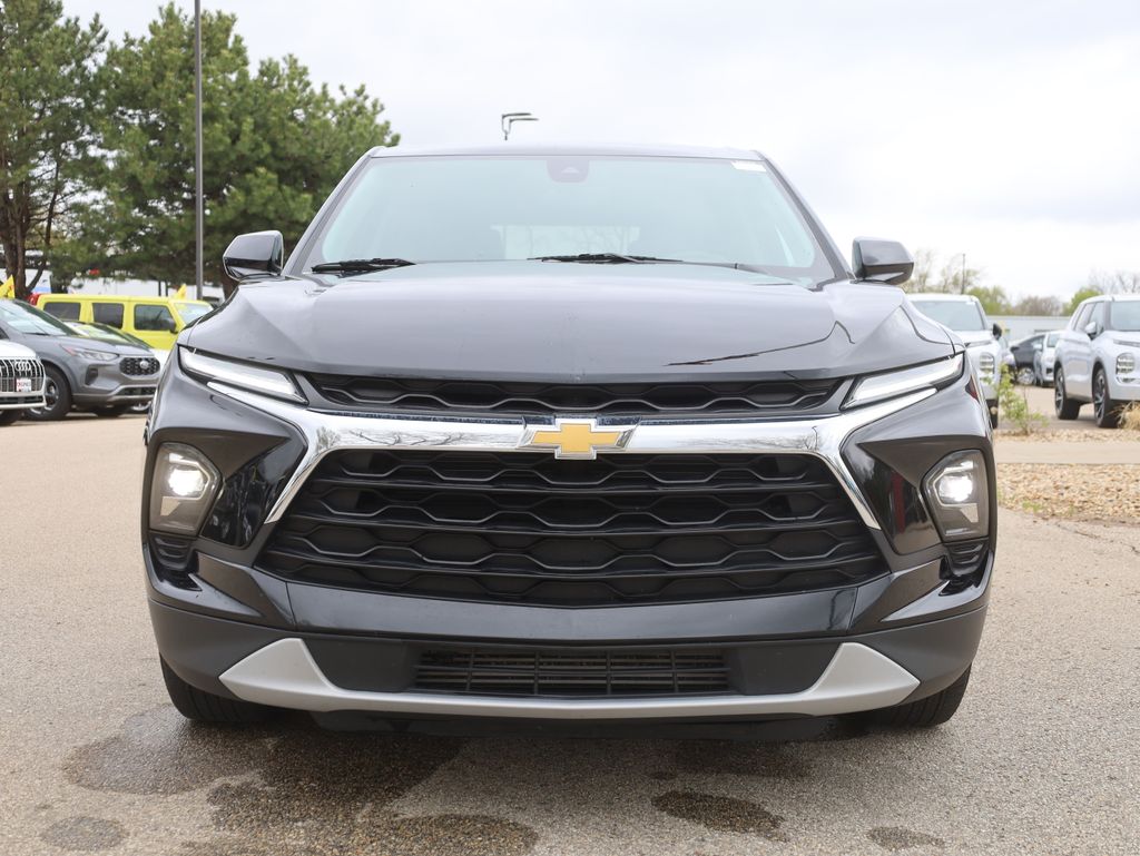 Vehicle image 2 of 43
