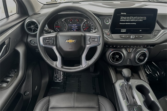 Vehicle image 10 of 25