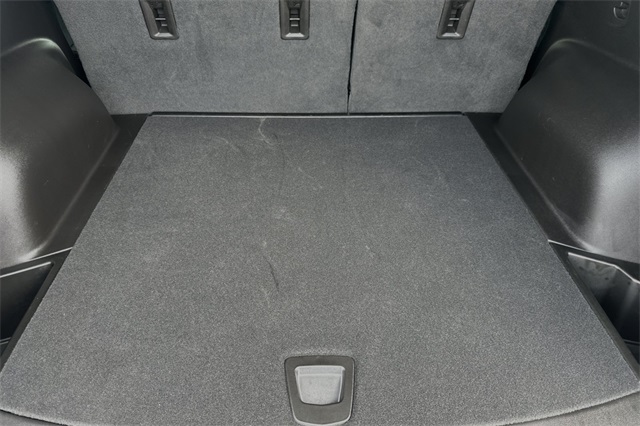 Vehicle image 7 of 25