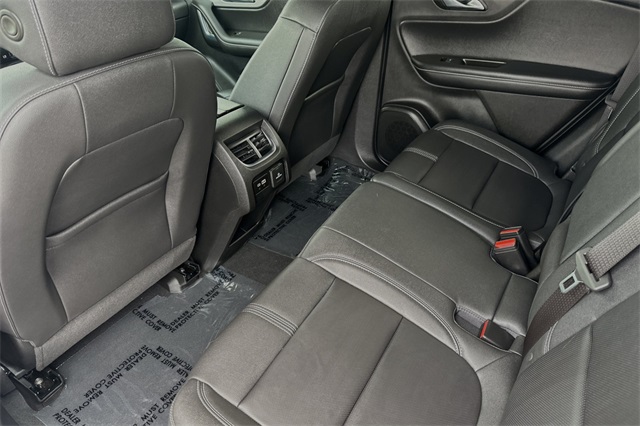 Vehicle image 8 of 25