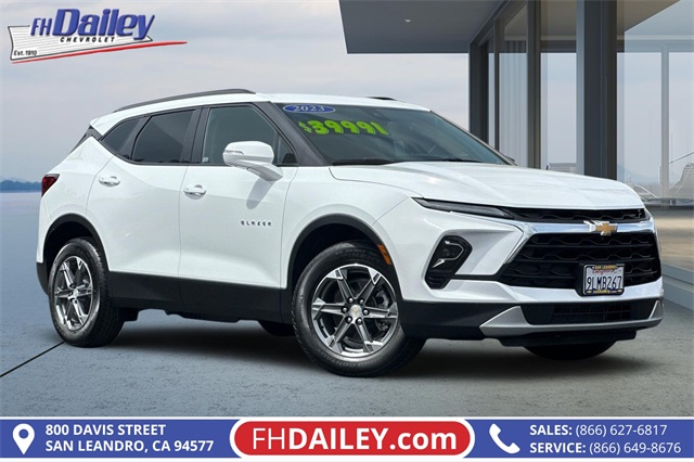 Vehicle image 3 of 25
