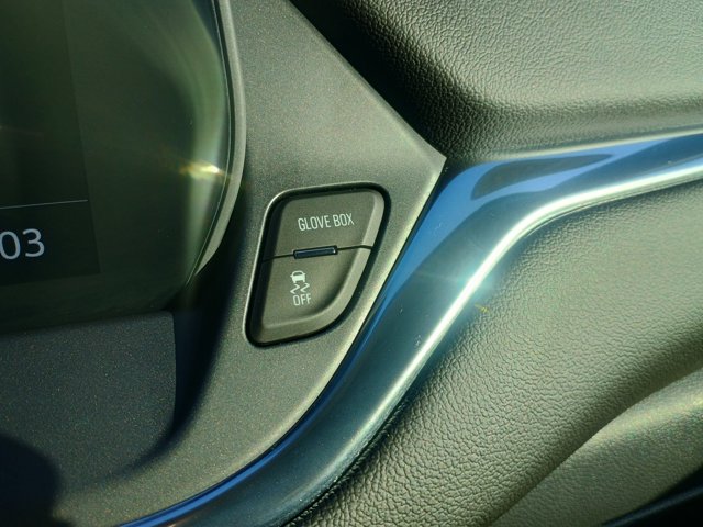 Vehicle image 24 of 34