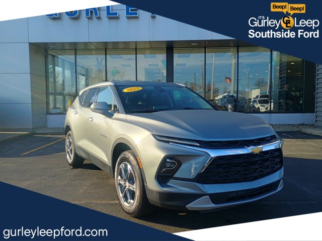 Vehicle image 4 of 34