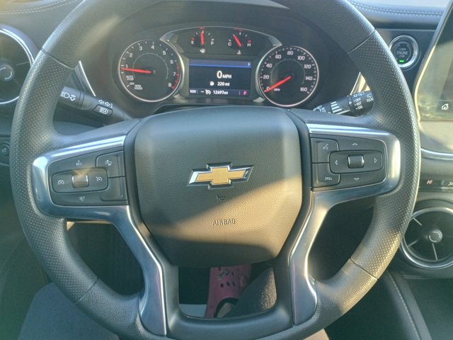 Vehicle image 19 of 34