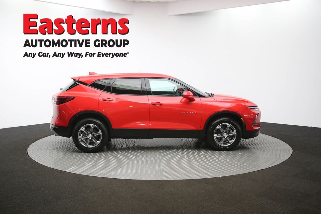 2023 Chevrolet Blazer LT Image 17 of 65