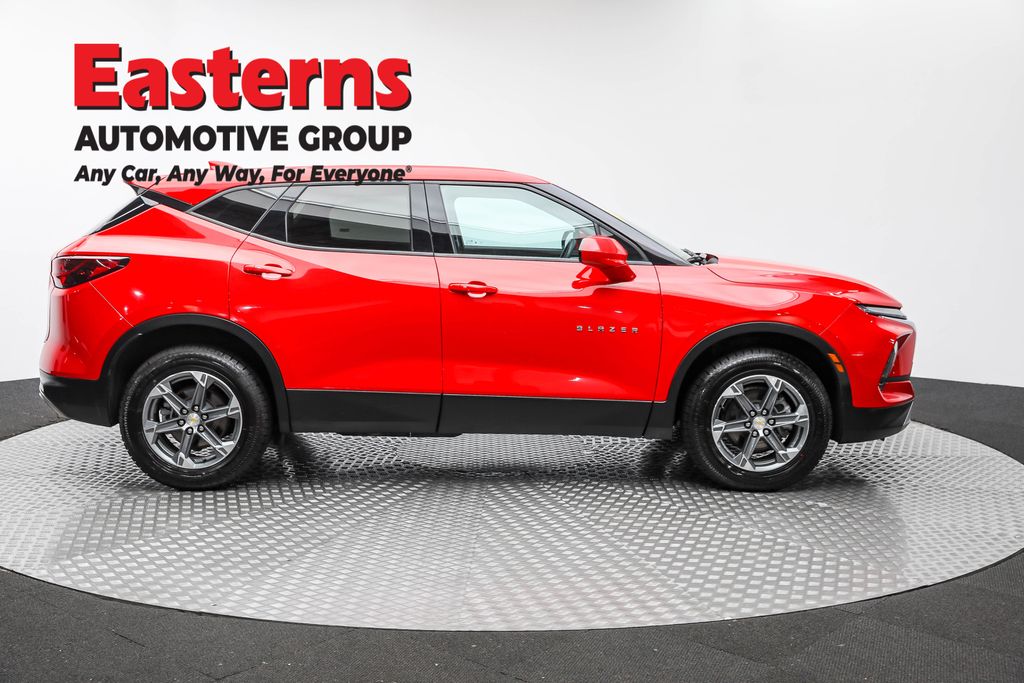 2023 Chevrolet Blazer LT Image 16 of 65