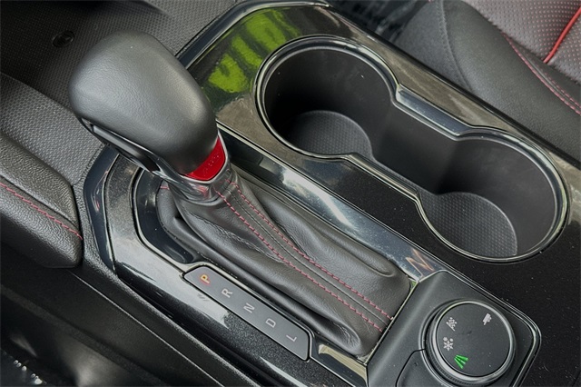 Vehicle image 20 of 25
