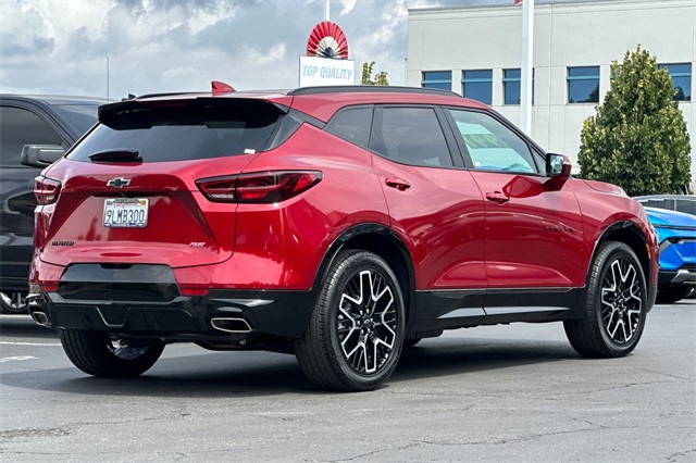 Vehicle image 5 of 25