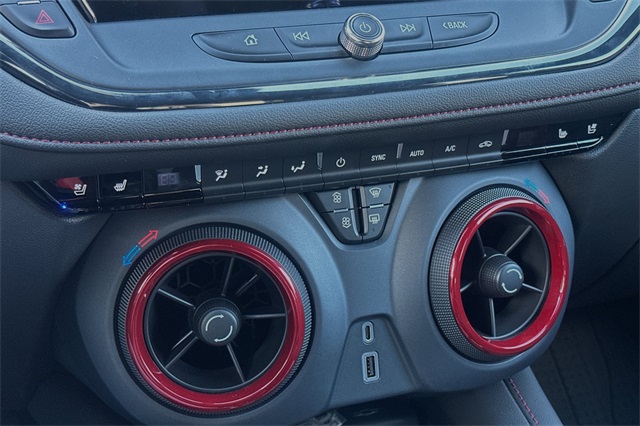 Vehicle image 18 of 24